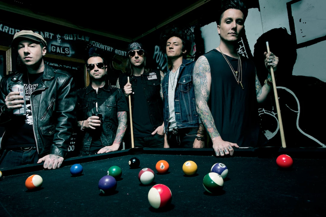 Official Website of American Heavy Metal Band Avenged Sevenfold