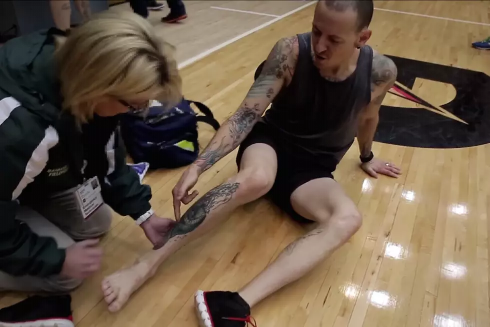 Watch Video of Linkin Park’s Chester Bennington Breaking Ankle Playing Basketball