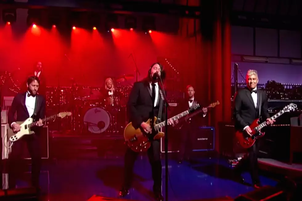 Foo Fighters Send Off David Letterman With Performance of ‘Everlong’