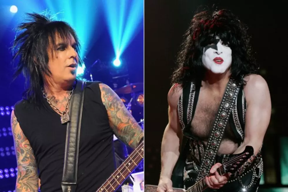 Nikki Sixx Blasts Floyd Mayweather&#8217;s Strategy; Paul Stanley Rips Jamie Foxx&#8217;s National Anthem