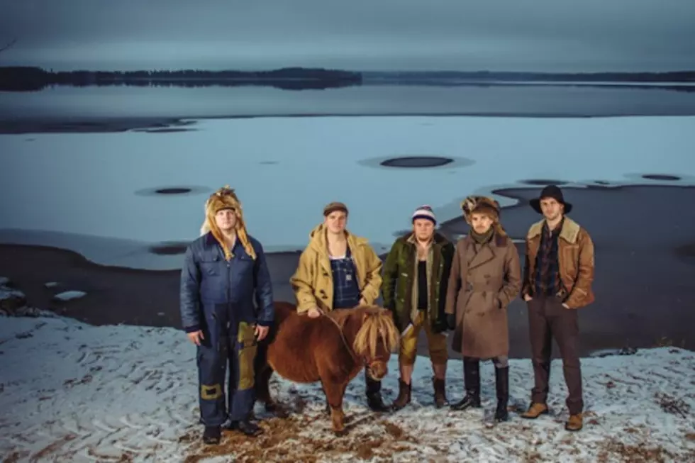 Finnish Viral Sensations Steve ‘n’ Seagulls Reveal U.S. Tour