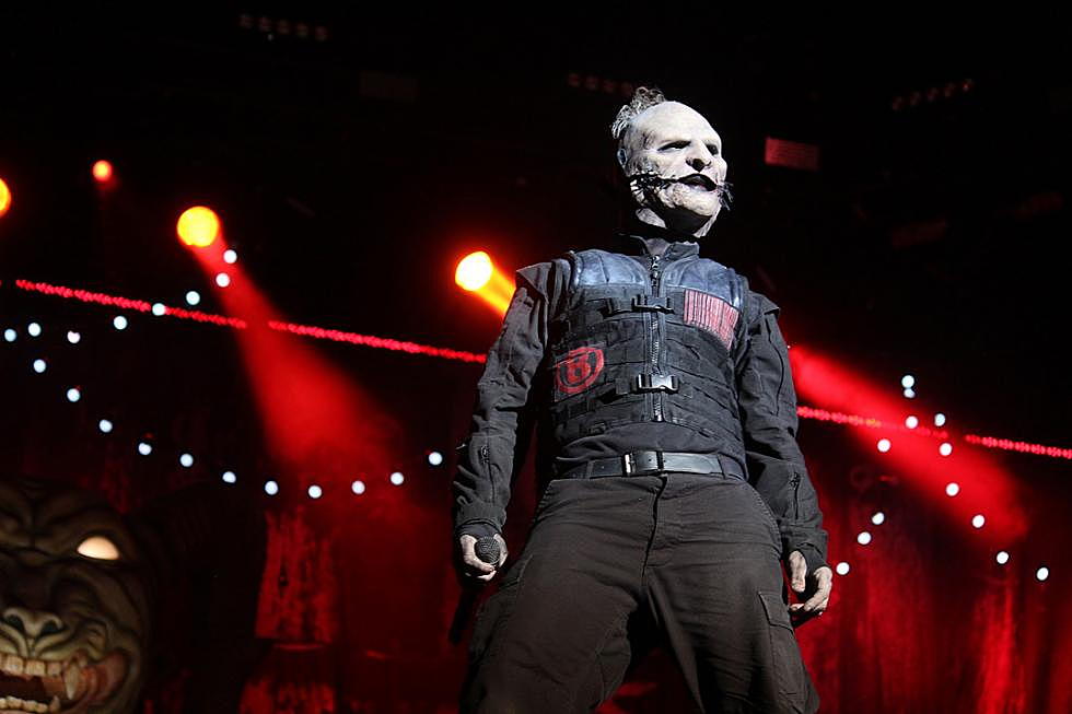Corey Taylor Performs in Neck Brace for First Slipknot Gig Since Spinal Surgery