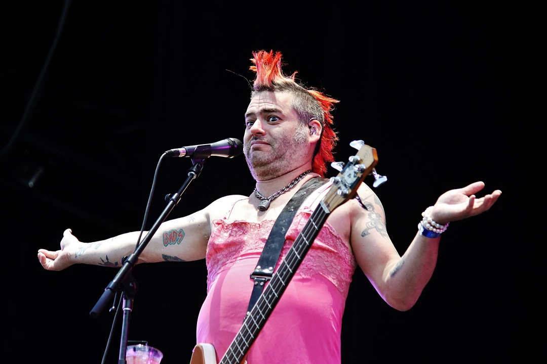 NOFX Late to Warped Tour, Bands Play 