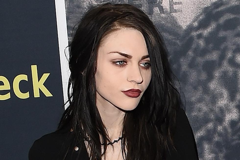 Frances Bean Cobain Elopes