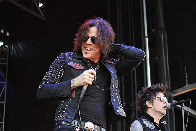 Singer Tony Harnell Quits Skid Row for &#8216;Being Ignored and Disrespected&#8217;