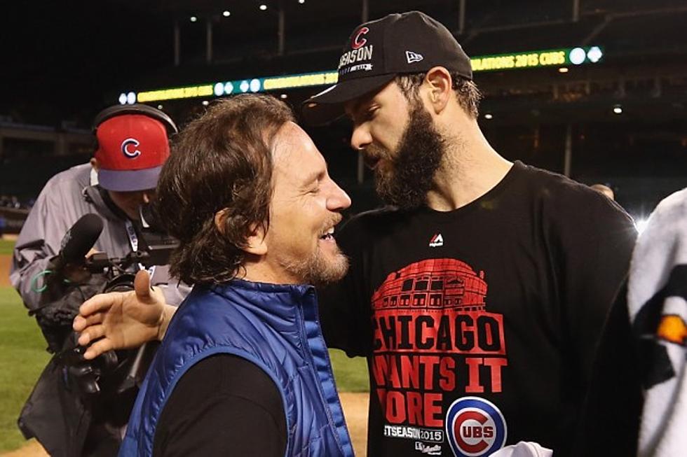 Pearl Jam Selling Eddie Vedder Northsider Shirts in Honor of Chicago Cubs&#8217; Playoff Run
