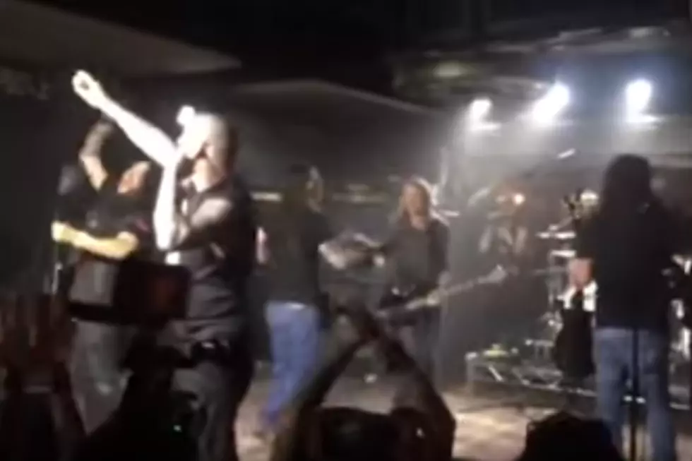 Philip Anselmo Joined By Metal Greats at 2016 Dimebash Show