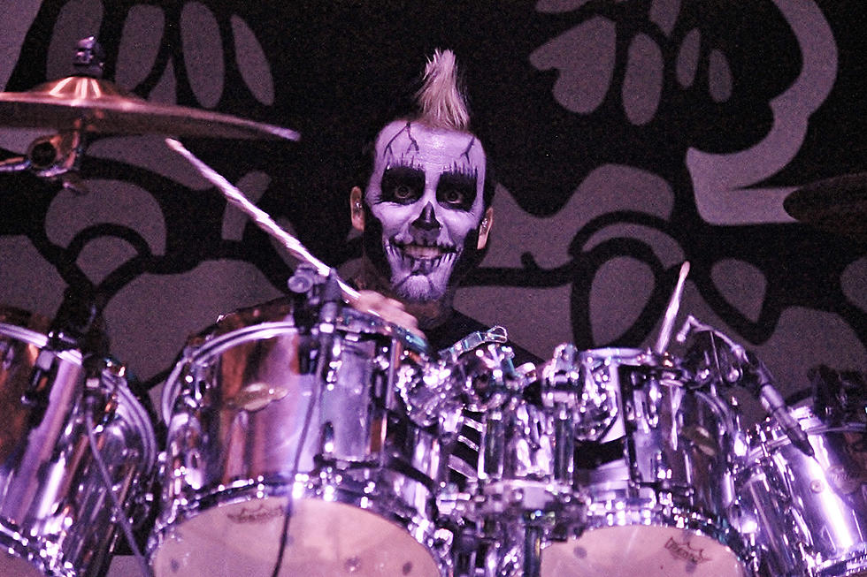 Five Finger Death Punch Find Jeremy Spencer’s Mini-Me, Plus News on Testament, Blink-182 + More