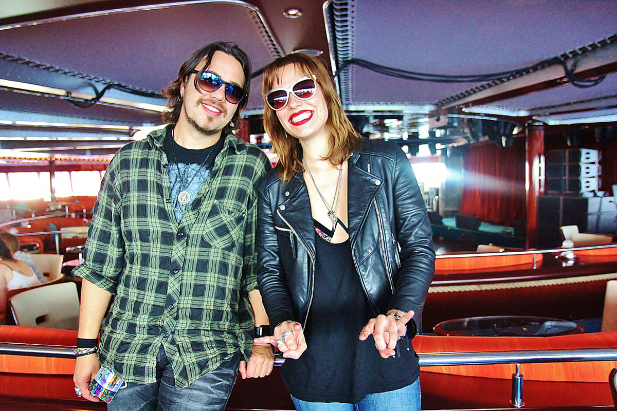 halestorm lzzy hale would you rather,exclusive,funny,interviews,original fe...