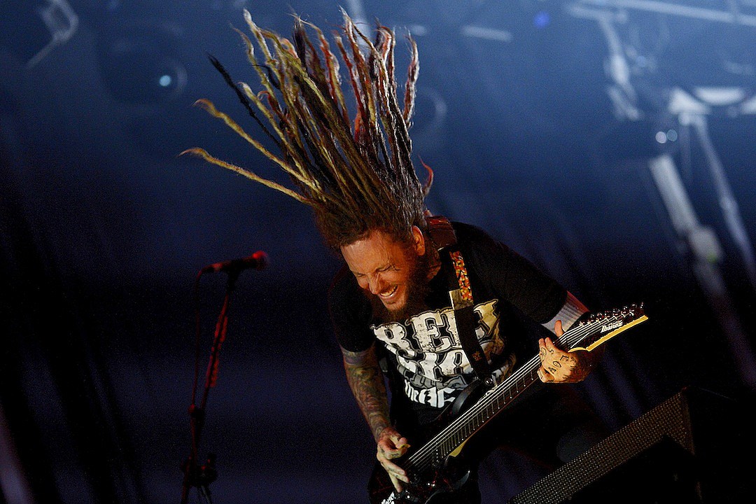 Watch Brian 'Head' Welch Play Korn Songs for High School Students