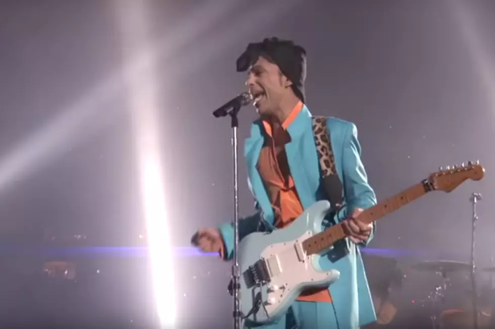 Flashback: Prince Performs Foo Fighters During Super Bowl
