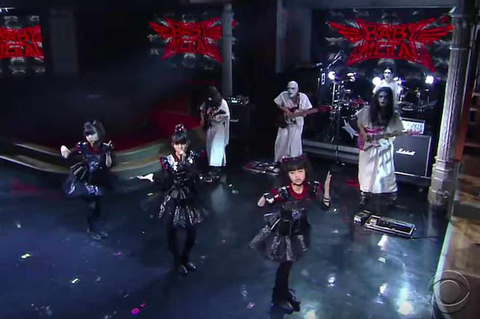 Babymetal Perform 'Gimme Chocolate!!' on 'Stephen Colbert'