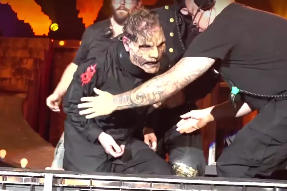 Corey Taylor Takes Hard Fall Onstage at End of Slipknot’s Atlanta Show