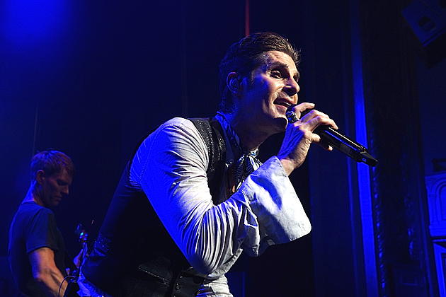 Perry Farrell on EDM: &#8216;I Want to Vomit It Out of My Nostrils&#8217;