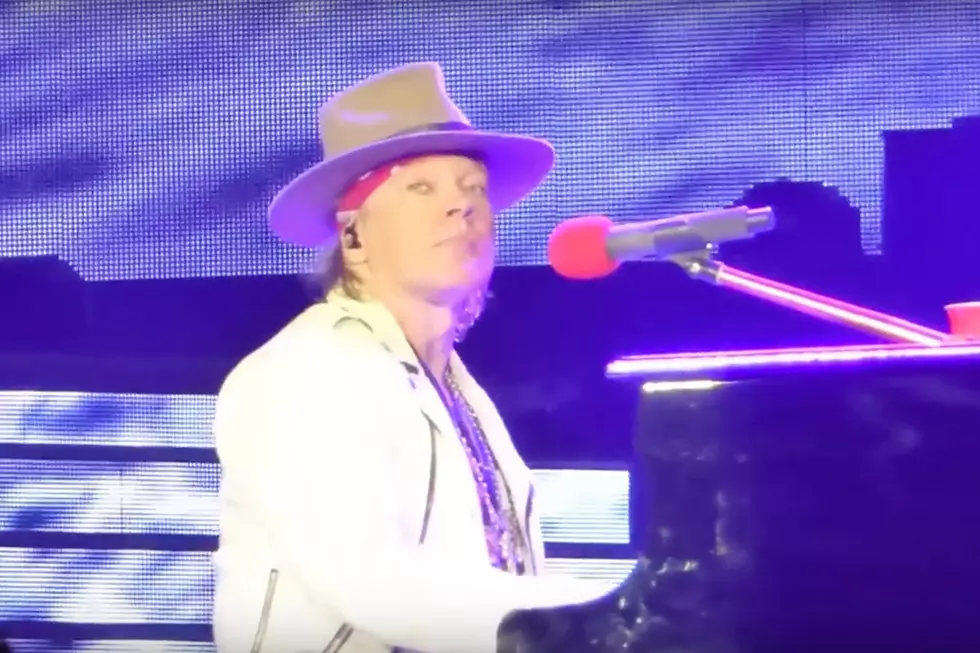 Guns N’ Roses Power Through ‘November Rain’ Piano Problems in Houston