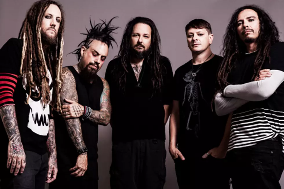 This Is What Happens When KORN Joins A Tribute Band On Stage [WATCH]