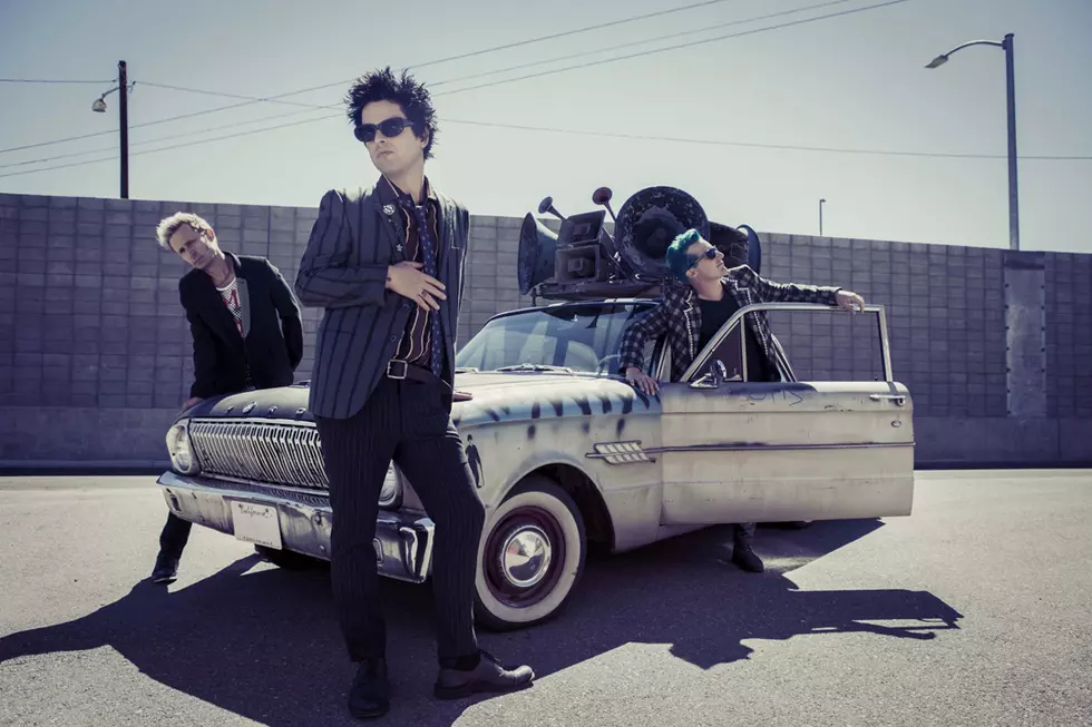 Green Day’s Billie Joe Armstrong Talks 2012 Onstage Meltdown + Rehab: ‘My Foundation Was Cracked’