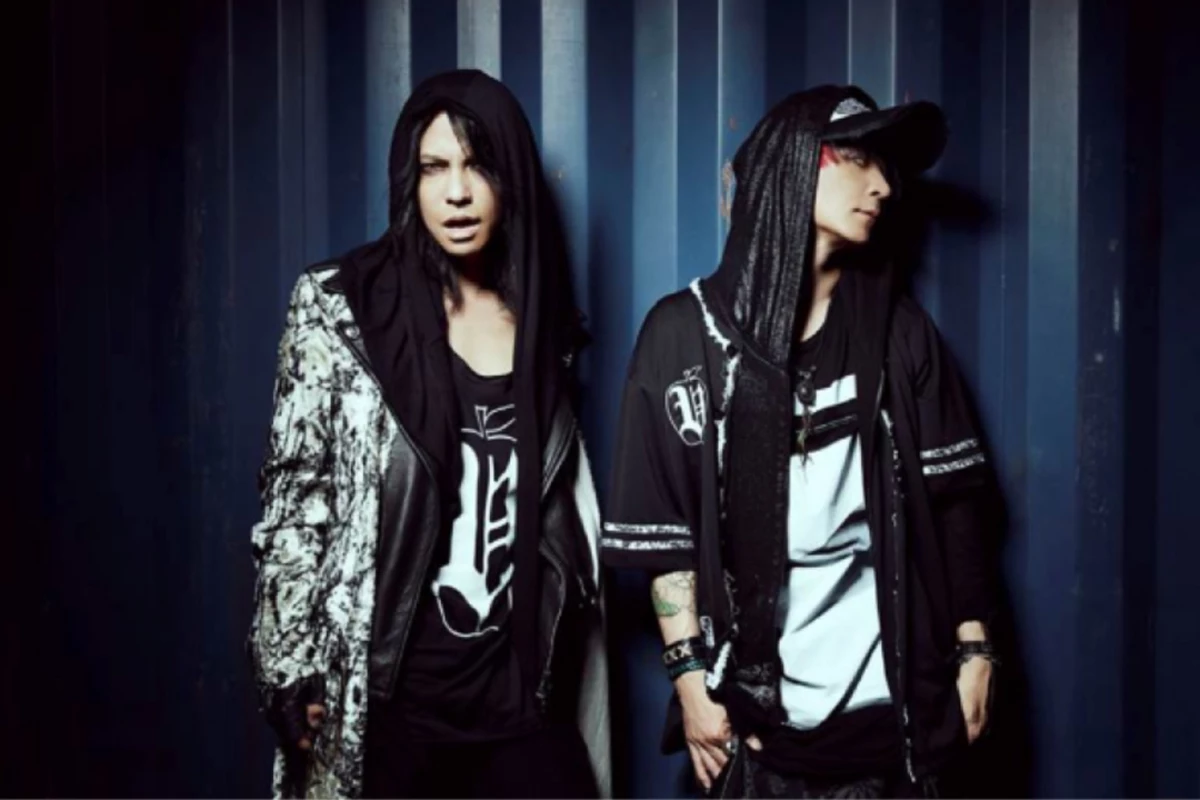Vamps Release Songs With Contributions From Chris Motionless Richard Z Kruspe