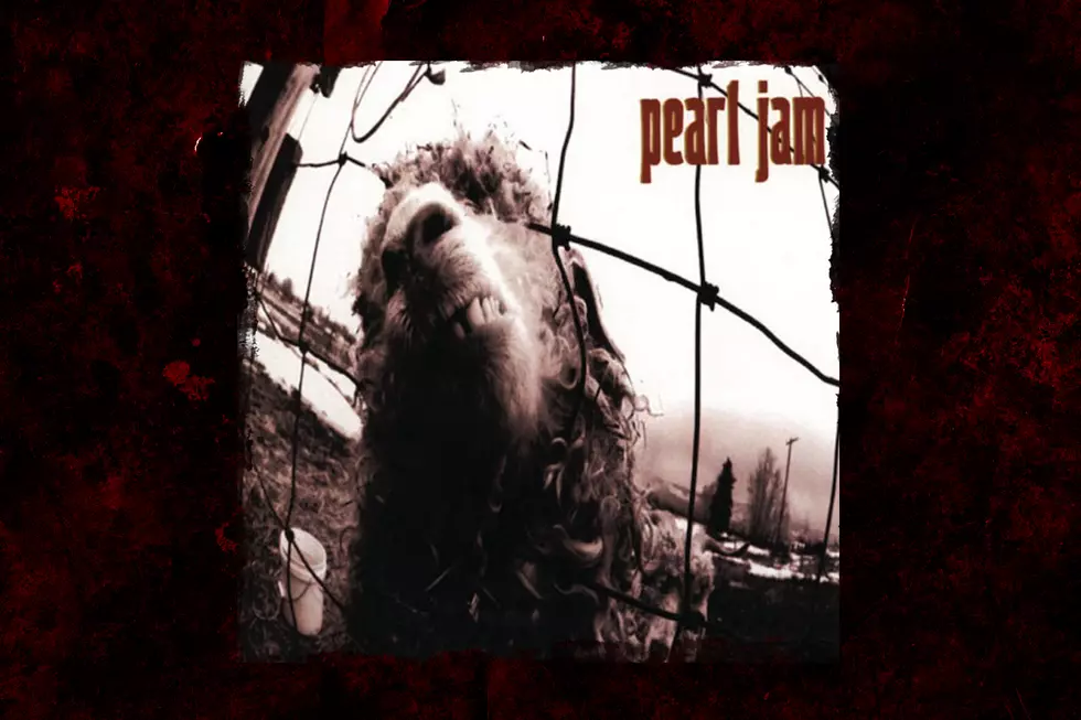 29 Years Ago: Pearl Jam Avoid Sophomore Slump With ‘Vs.’