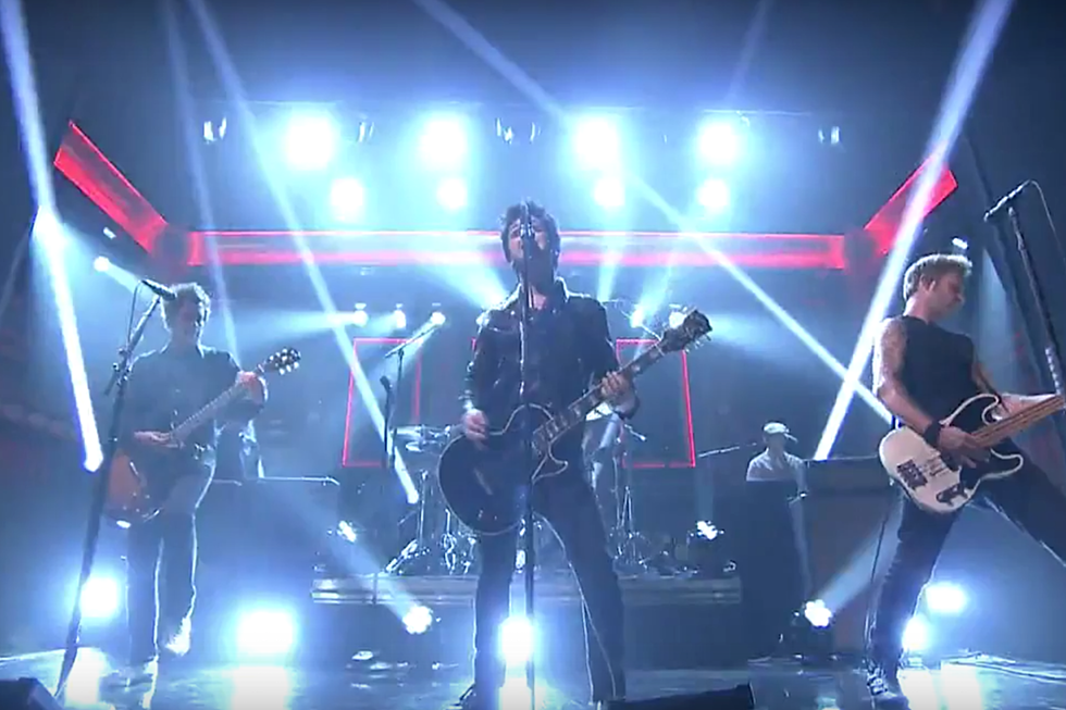 Green Day Fire Off ‘Bang Bang’ on ‘The Tonight Show’ + Perform Mini Concert on ‘Howard Stern’