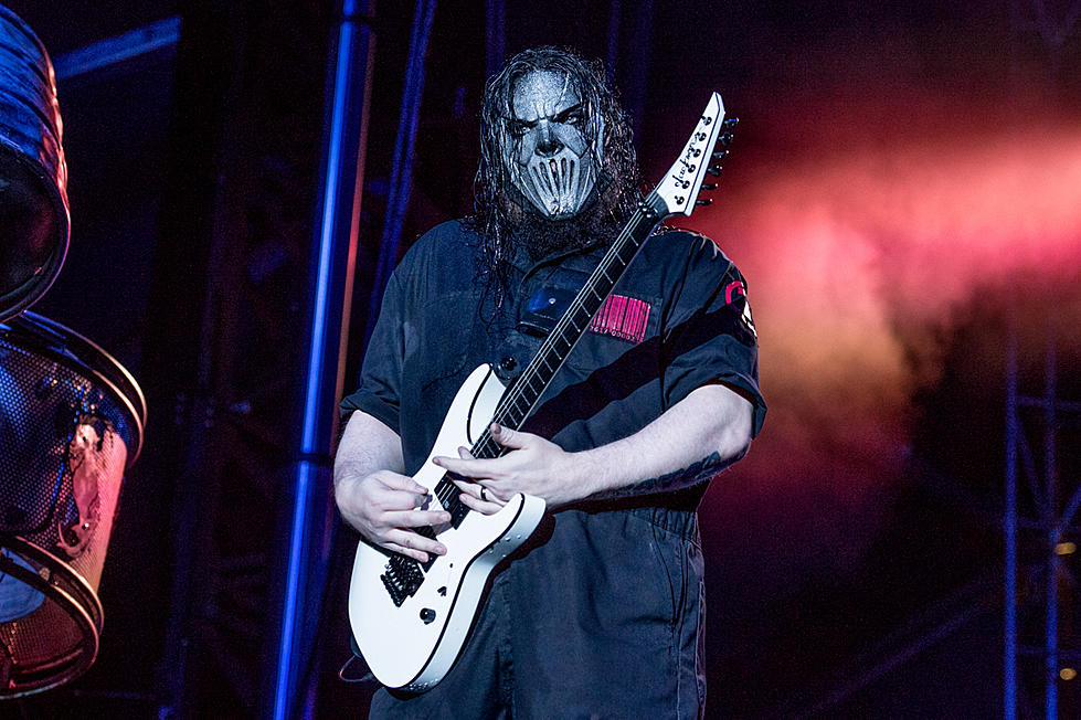 Slipknot’s Mick Thomson觉得被侮辱了，当Metallica发布了黑专辑’