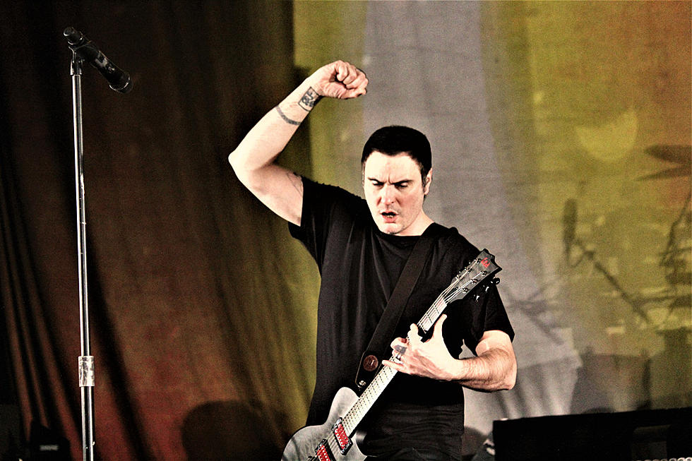 Breaking Benjamin Preview New Song, Plus News on Sodom, Toadies, Soulfly + More
