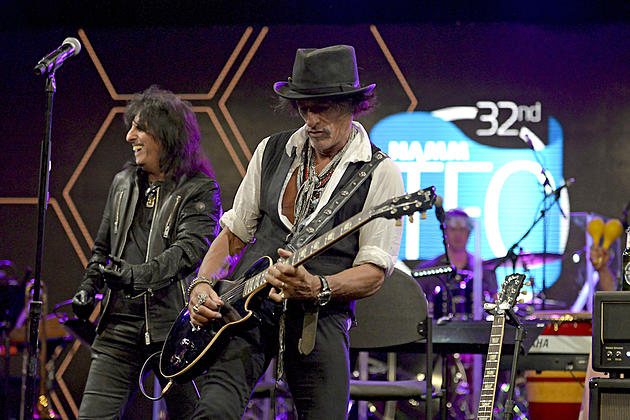 Joe Perry on Receiving the NAMM TEC Les Paul Award, Aerosmith&#8217;s Touring Plans + Future of Hollywood Vampires