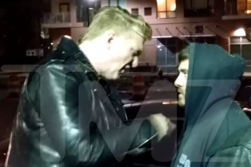 Queens of the Stone Age&#8217;s Josh Homme Sued for $25,000 After Altercation With Autograph Seeker