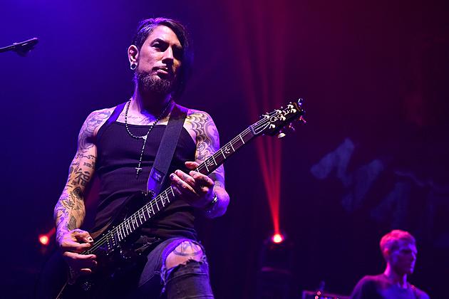 Dave Navarro on Chris Cornell&#8217;s Death: &#8216;How Is It Possible?&#8217;