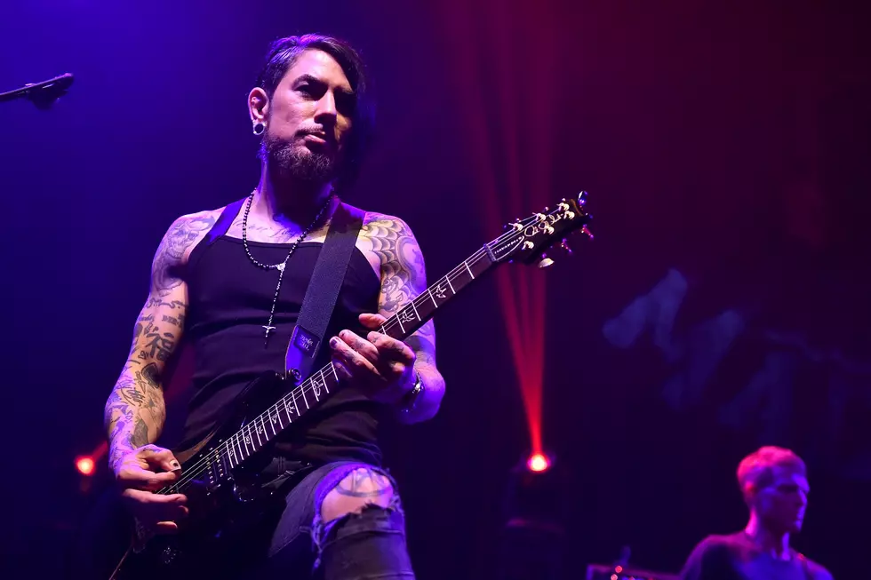 Dave Navarro to Play National Anthem at 'Bellator NYC'