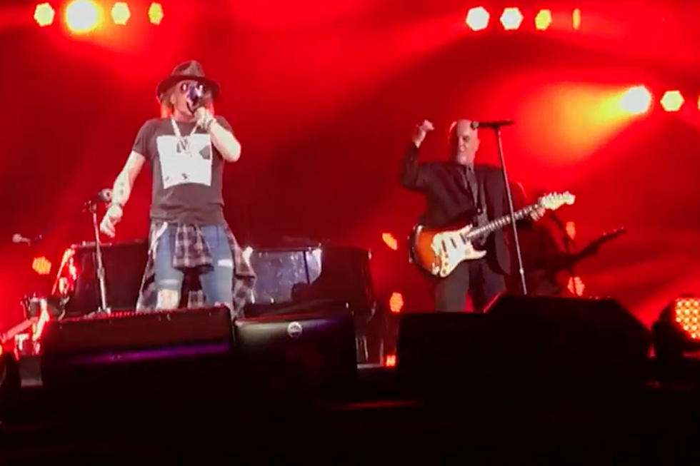 Guns N’ Roses’ Axl Rose Drops in on Billy Joel’s Minneapolis Concert