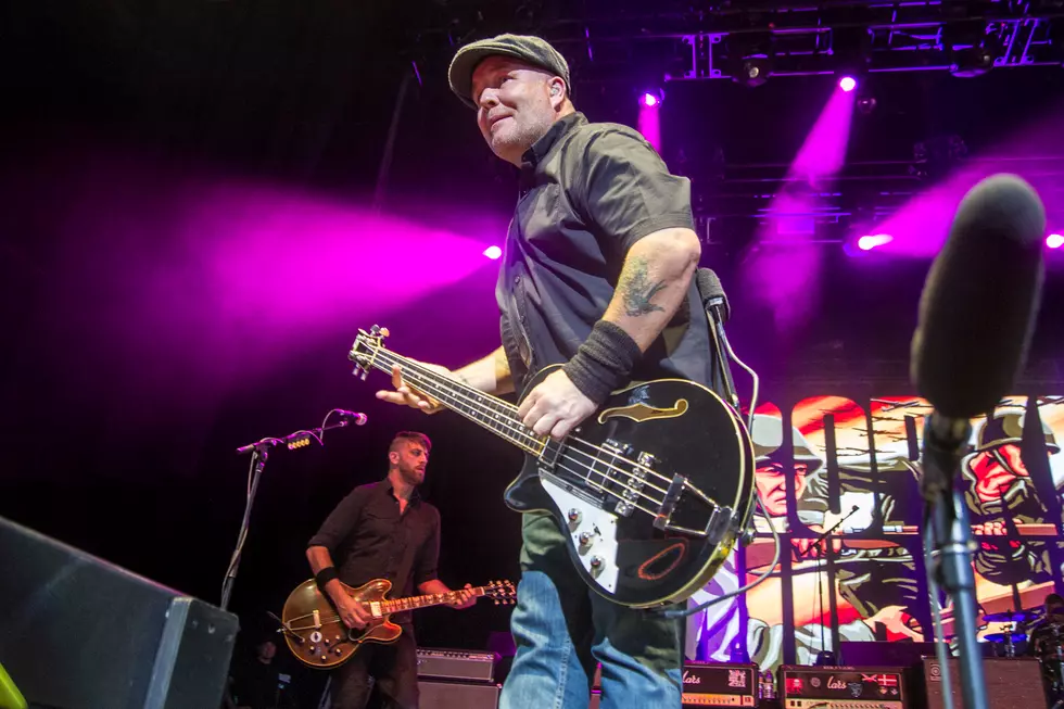 Watch Dropkick Murphys Secret Holiday Performance Backstage at Wilma