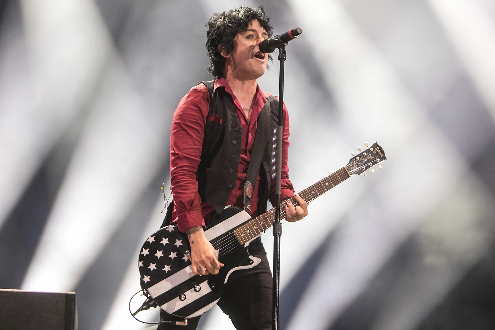 Green Day's Billie Joe to Broadcast Concert From His Living Room