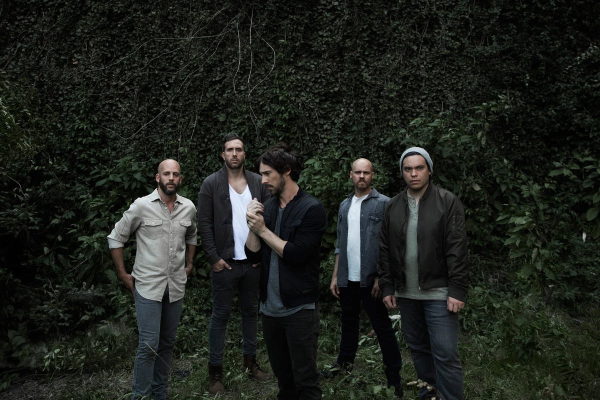 10 Years Embrace the Aggressive and Ethereal Nature of 'Ghosts'