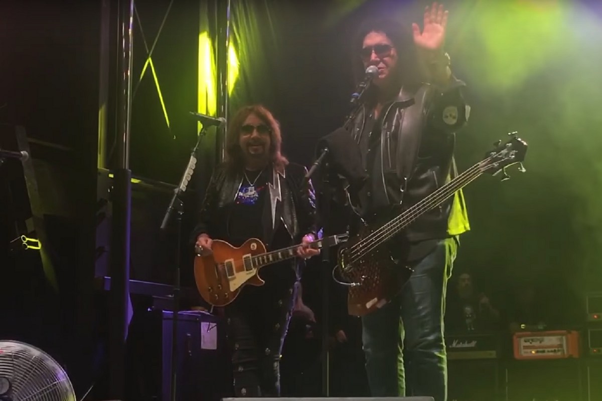 Gene Simmons and Ace Frehley of KISS Reunion Parasite St Paul September 20,  2017
