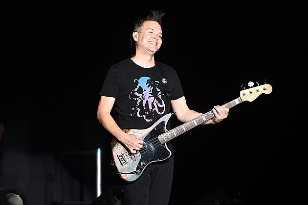 Mark Hoppus Pens Anti-Tribute to &#8216;Vacation&#8217; Dog Dinky for &#8216;Dog Songs&#8217; Benefit Album