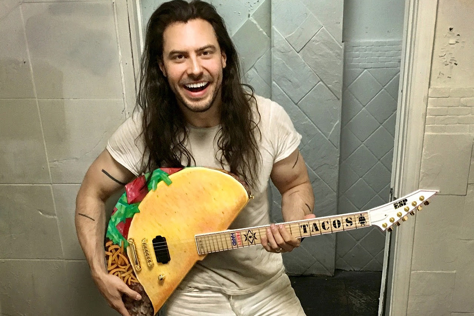 Andrew W K Unveils Esp Taco Guitar For National Taco Day