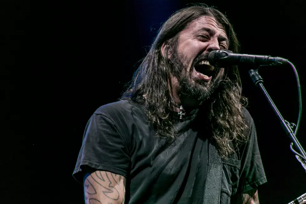 Foo Fighters Request New Zealanders Refrain From Scythes, Unflattering Photos of Ryan Seacrest + More At Auckland Show