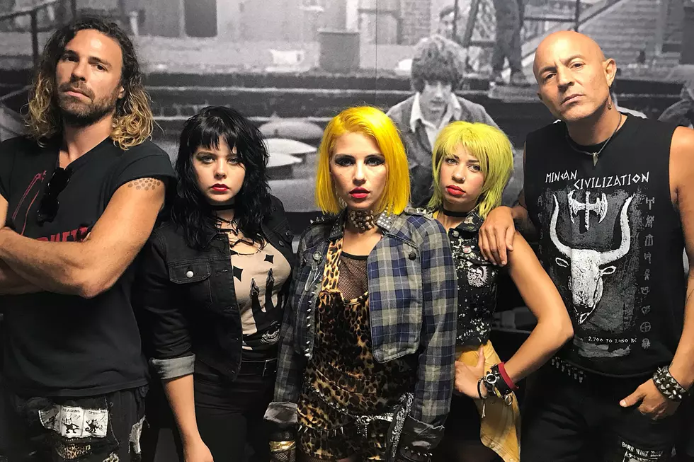 Barb Wire Dolls, 'Fade Away' - Exclusive Video Premiere