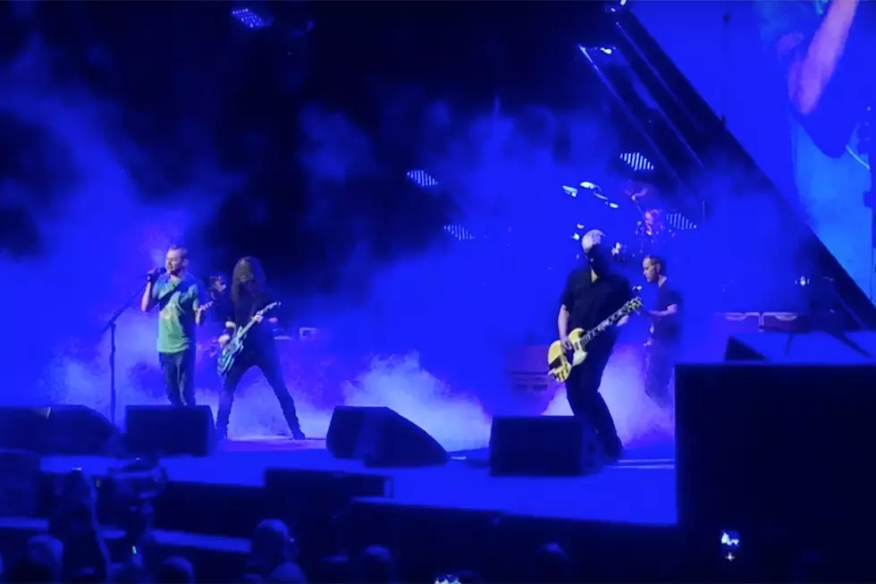 Foo Fighters Fan Belts Rush’s ‘Tom Sawyer’ With the Band in Illinois