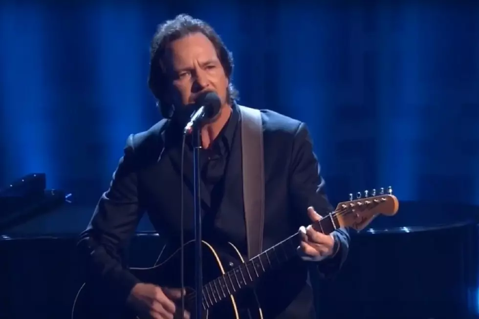 Watch Pearl Jam’s Eddie Vedder Honor David Letterman at the Mark Twain Prize for American Humor Ceremony