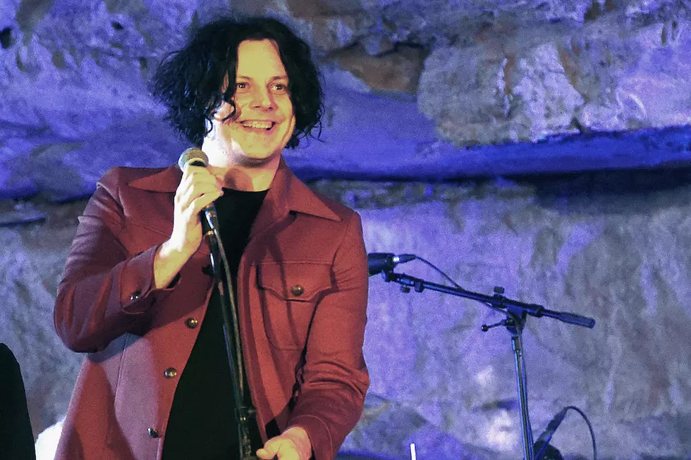 Jack White Bans Smartphones During Show Tonight in Detroit