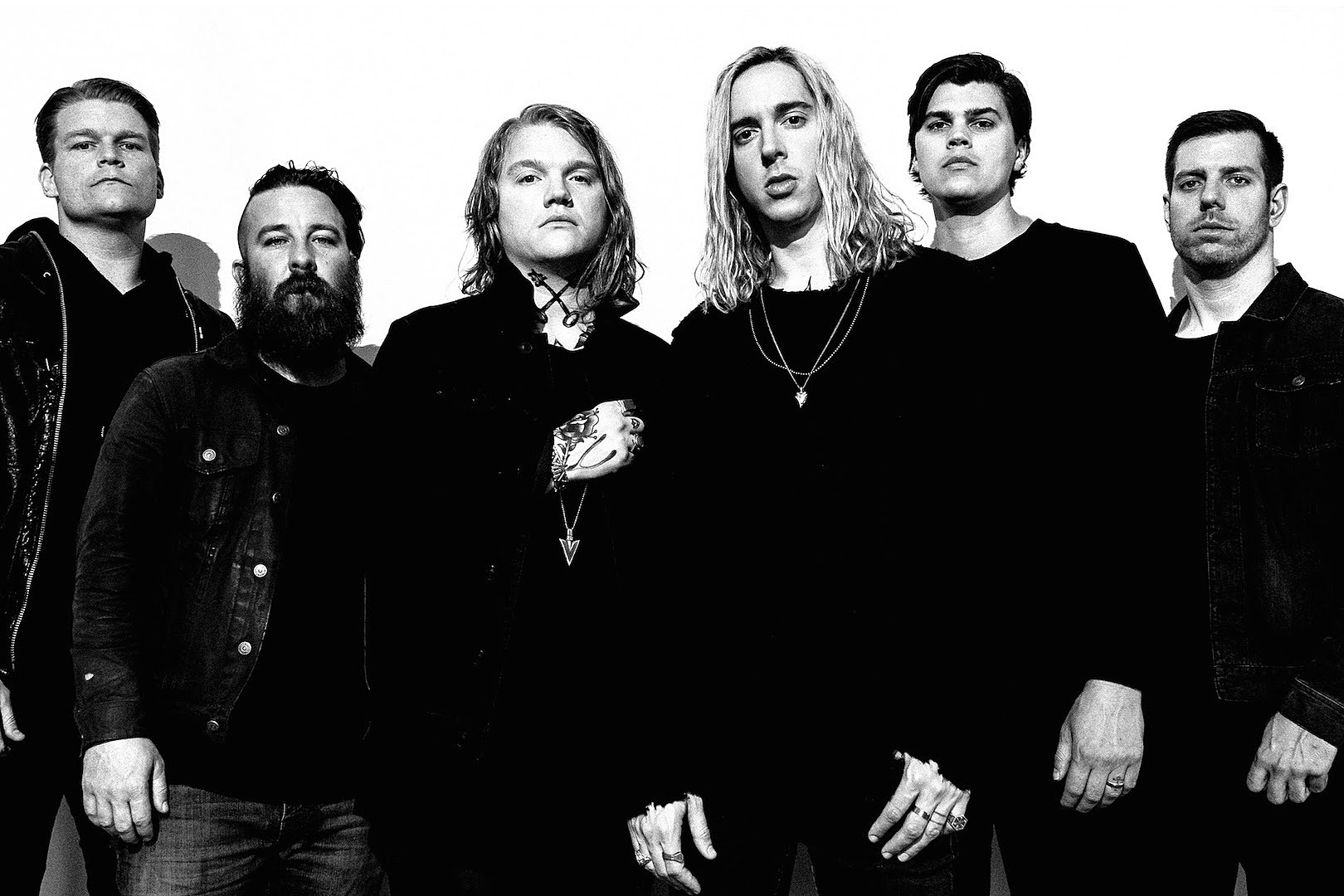 Underoath Members Bury the Hatchet, Go See The Almost Perform