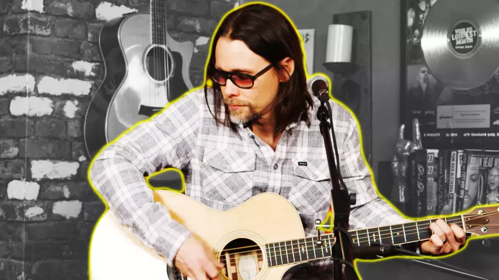 Myles Kennedy Plays ‘Devil on the Wall’ – Exclusive Acoustic Performance