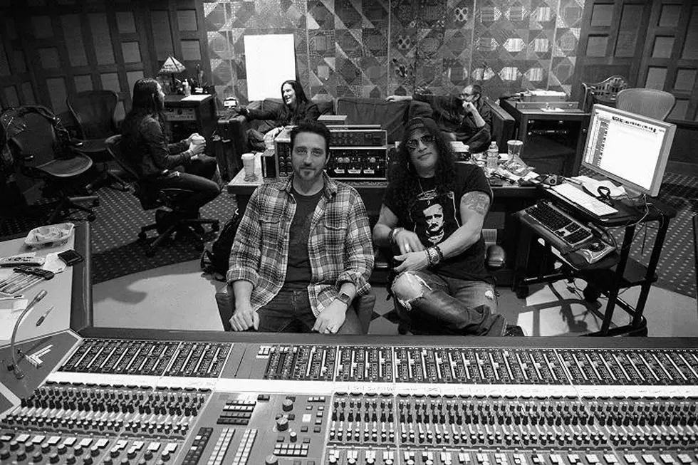 Slash Reconnects With Myles Kennedy
