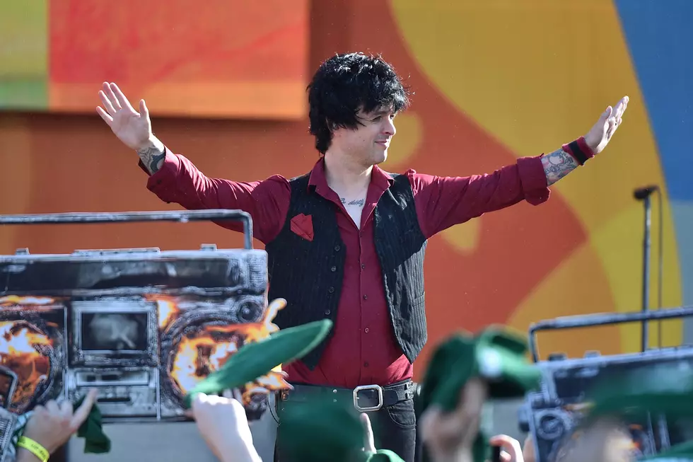 Green Day&#8217;s Billie Joe Armstrong Covers Johnny Thunders&#8217; &#8216;You Can&#8217;t Put Your Arms Around a Memory&#8217;