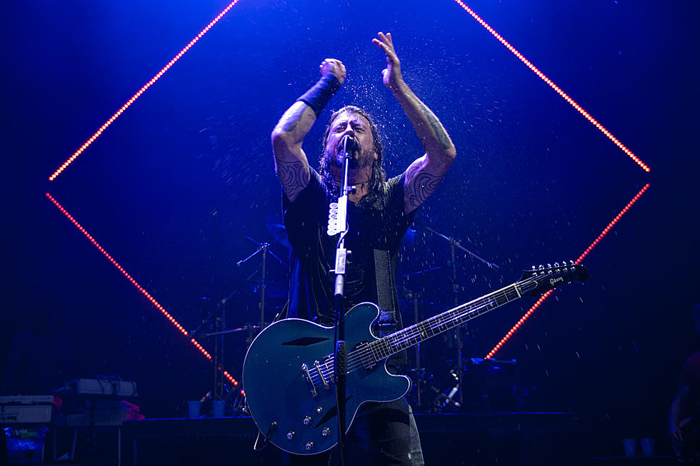 Foo Fighters’ Tour Is An Unabashed Rock Extravaganza – Review