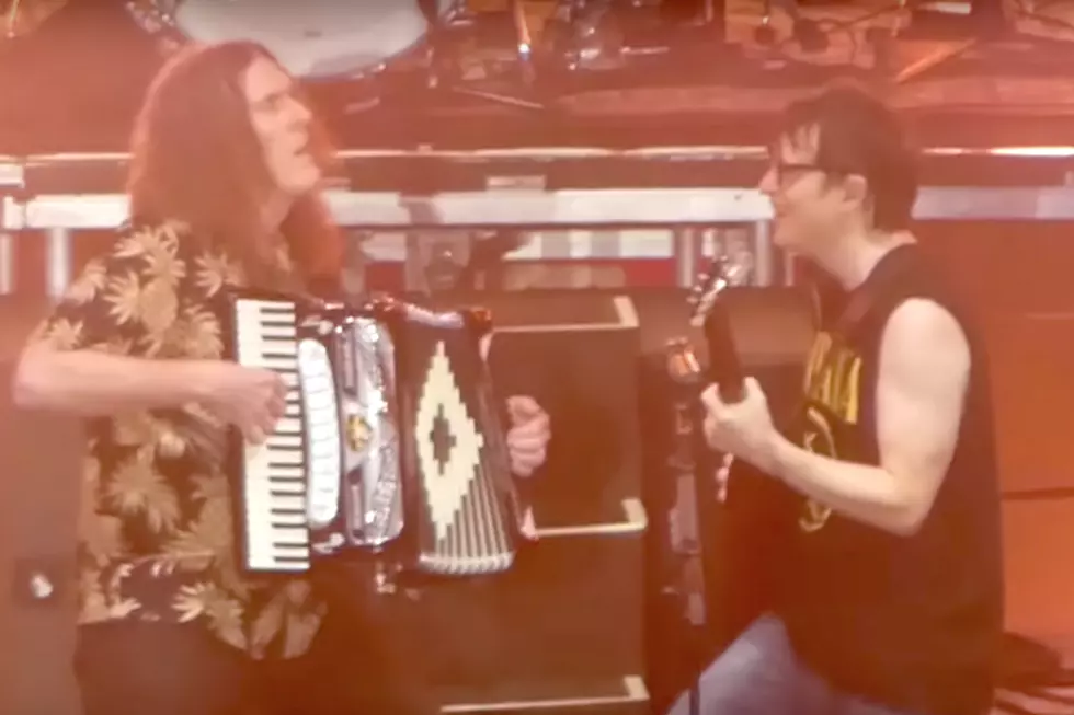 Watch 'Weird Al' Yankovic Jam Toto's 'Africa' Live With Weezer