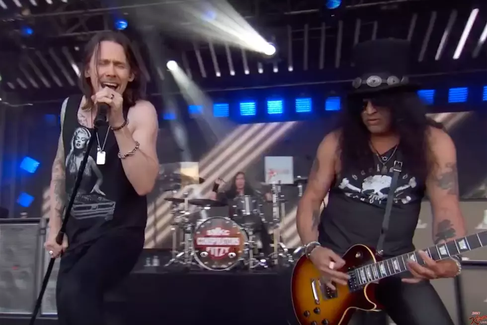 Slash Featuring Myles Kennedy + the Conspirators Rock ‘Driving Rain’ + ‘Mind Your Manners’ for ‘Jimmy Kimmel Live’