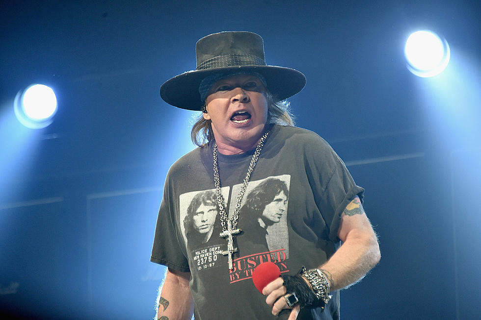 Guns N&#8217; Roses Show Cut Short, Axl Rose Falls &#8216;Severely Ill&#8217;